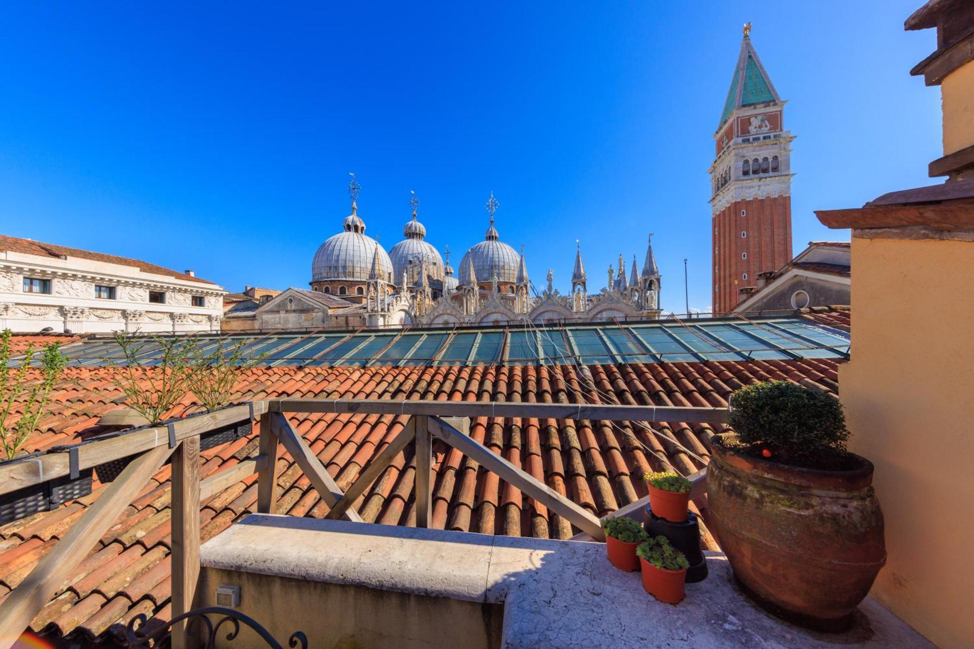 312 Piazza San Marco Pensión 3*